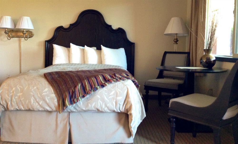 Mountain Ranch Resort At Beacon Hill Williams Buitenkant foto