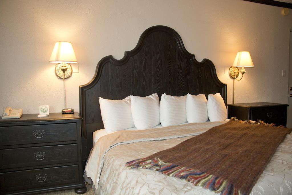 Mountain Ranch Resort At Beacon Hill Williams Buitenkant foto