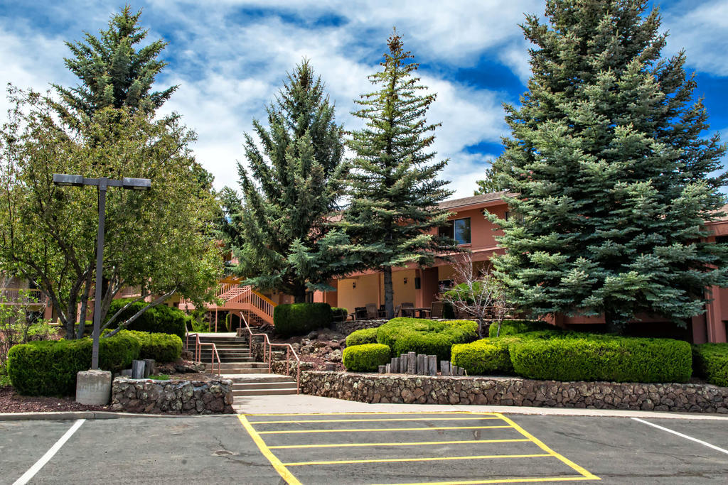 Mountain Ranch Resort At Beacon Hill Williams Buitenkant foto