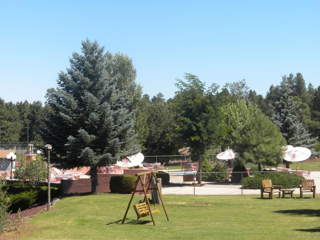 Mountain Ranch Resort At Beacon Hill Williams Buitenkant foto